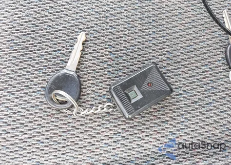 1996 Dodge Caravan из США, поврежденный, VIN 2B4FP2539TR741971